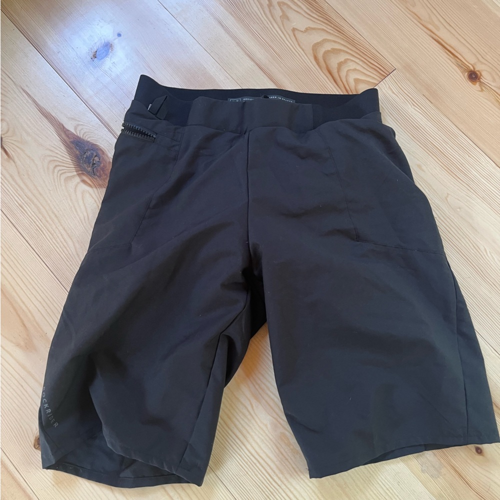 Bike short with cushion
